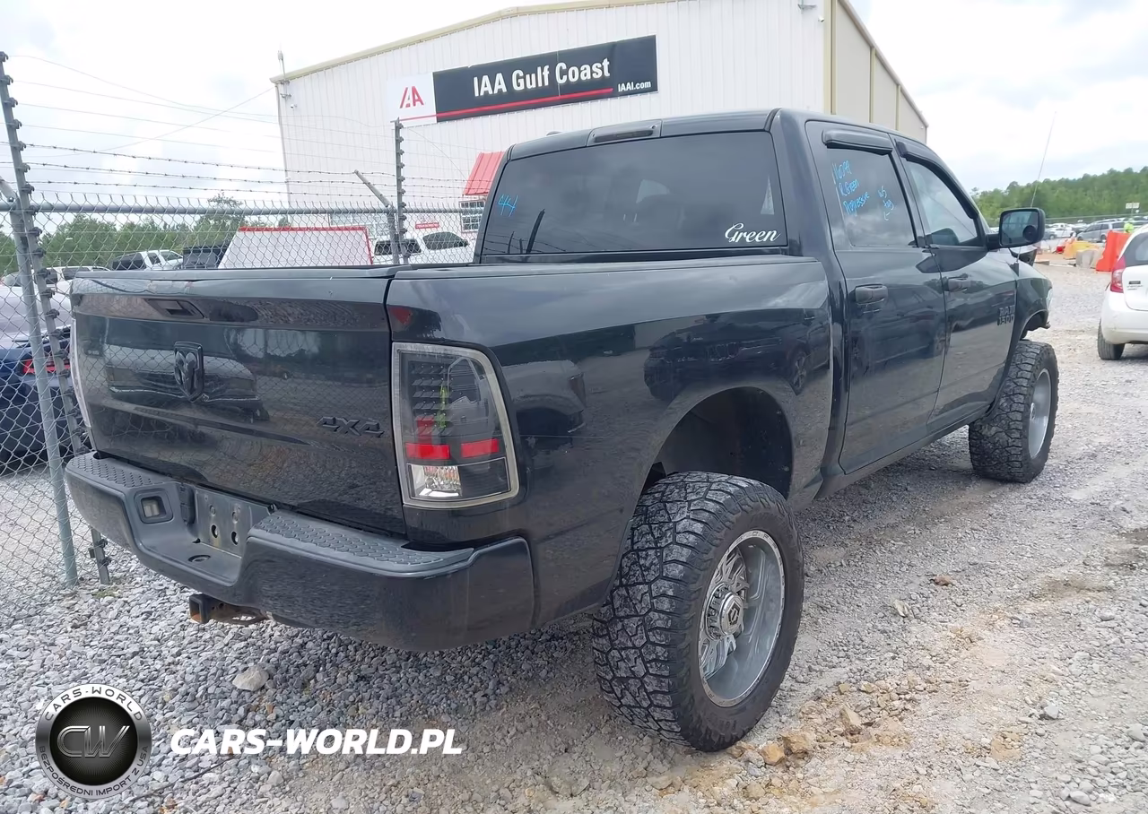 2016 Ram 1500 Express VIN:1C6RR7KG4GS276459 - 4