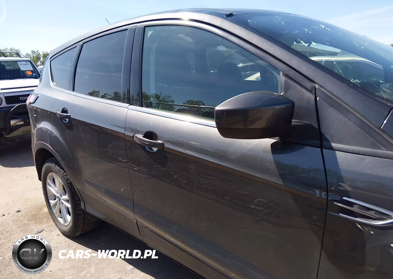 2017 Ford Escape Se VIN:1FMCU9GD1HUE76238 - 13