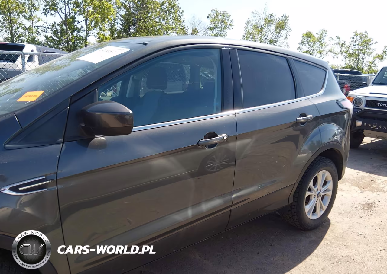 2017 Ford Escape Se VIN:1FMCU9GD1HUE76238 - 14