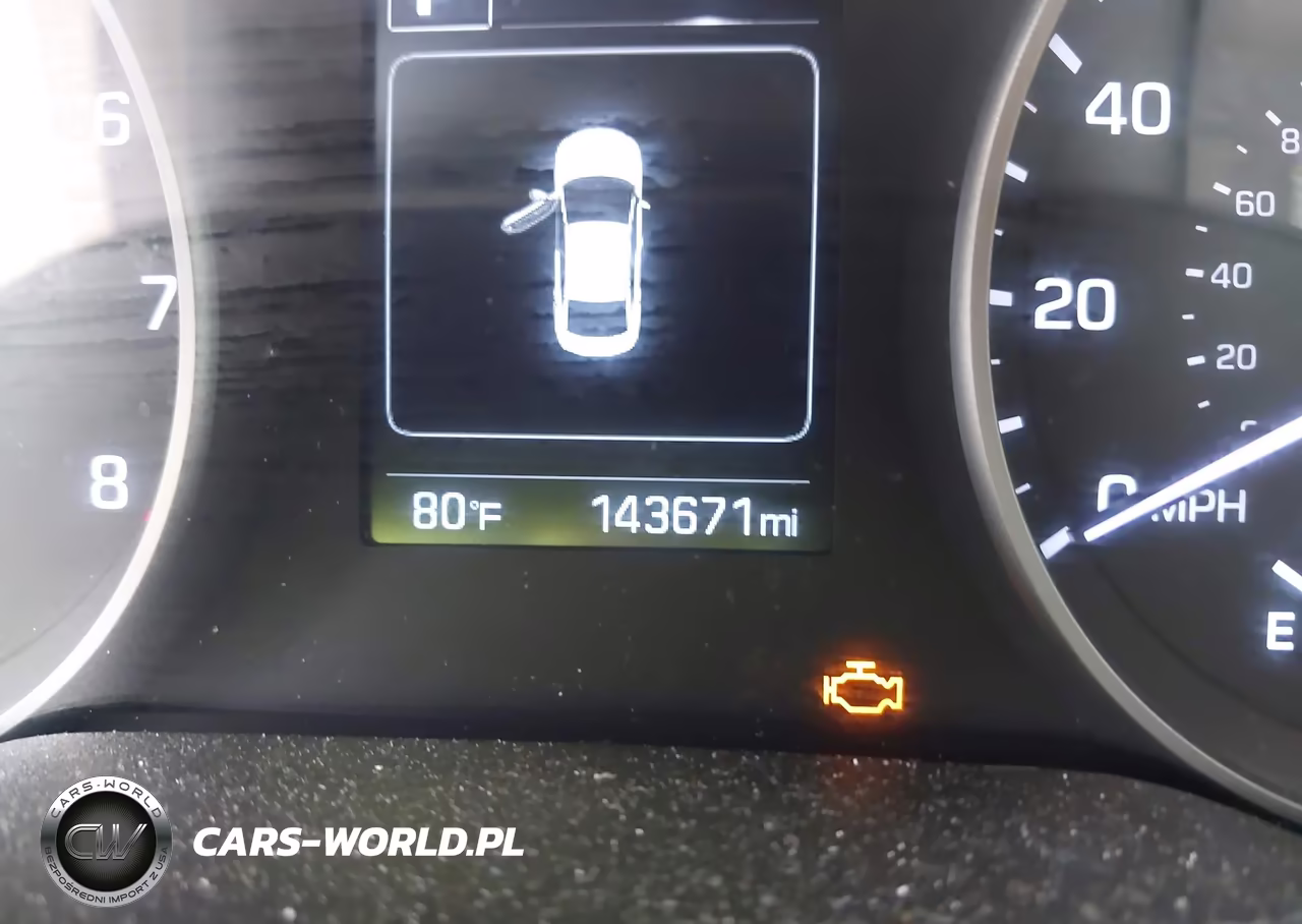 2018 Hyundai Elantra Sel VIN:5NPD84LFXJH374380 - 16