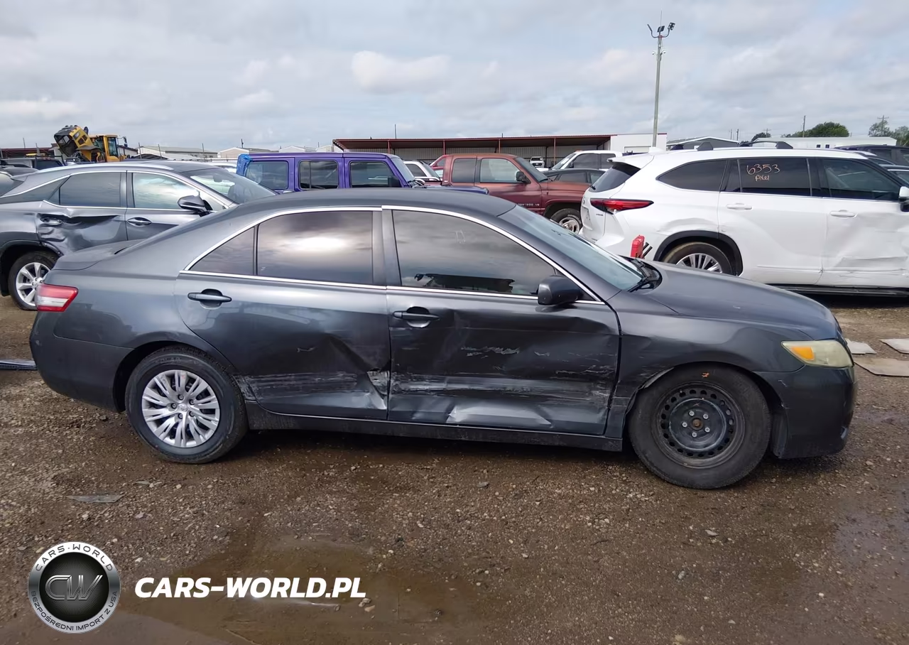 2010 Toyota Camry Le VIN:4T1BF3EK2AU053646 - 13