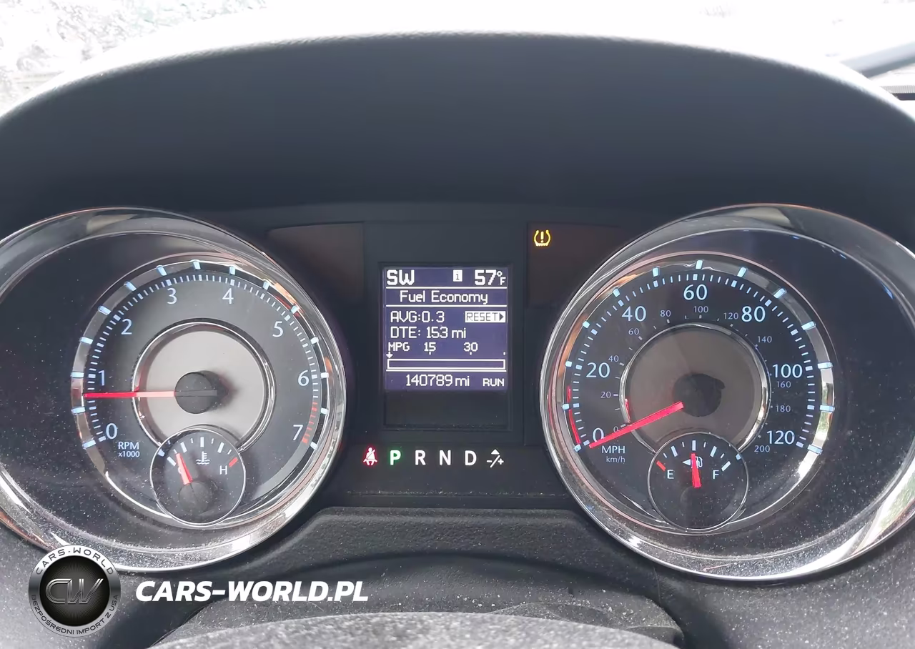2011 Chrysler Town & Country Touring-L VIN:2A4RR8DG7BR614971 - 7