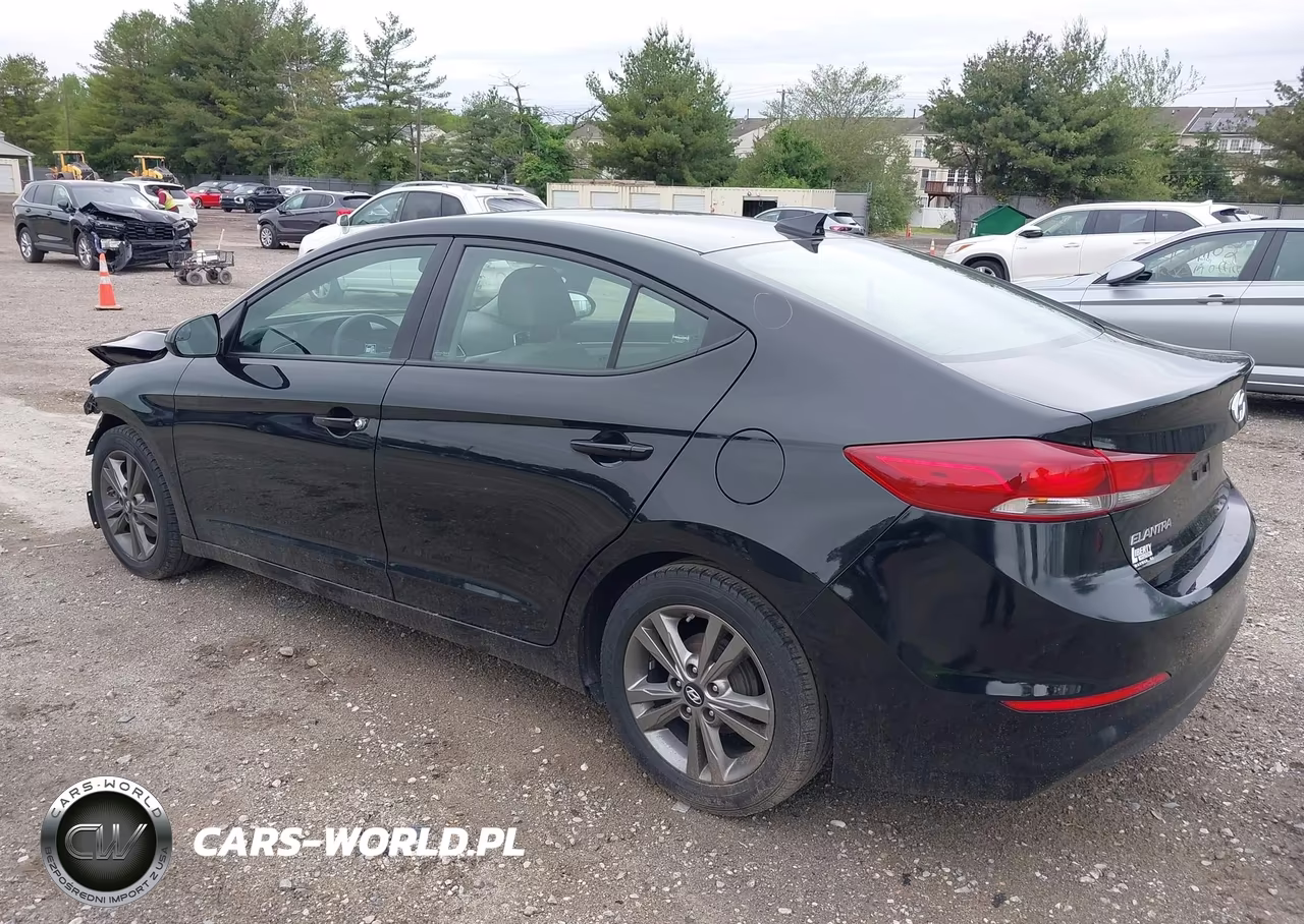 2017 Hyundai Elantra Se VIN:5NPD84LF6HH025713 - 3