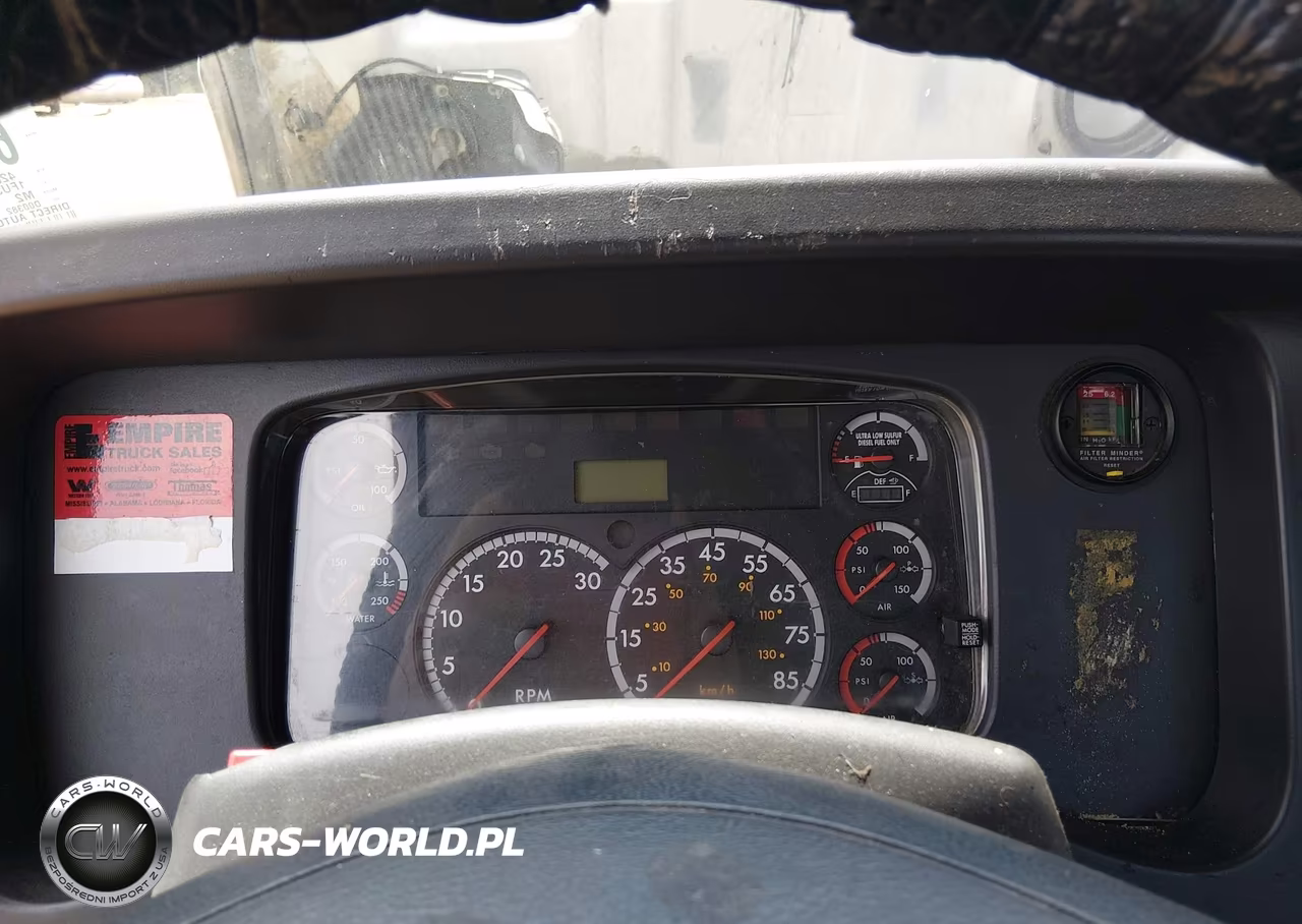 2011 Freightliner M2 112 Medium Duty VIN:1FUJC5DV0BDAY3810 - 20