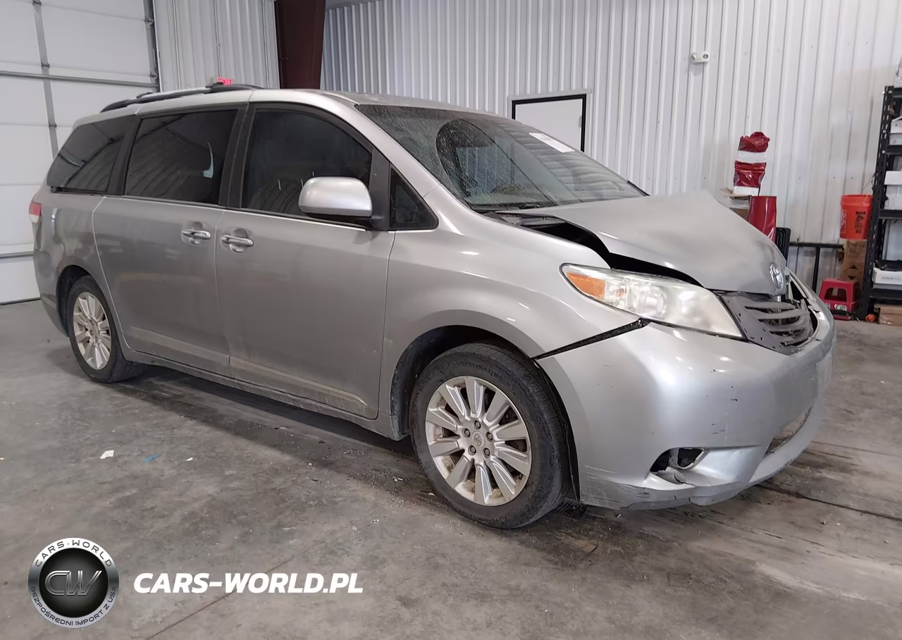 2011 Toyota Sienna Xle – zdjęcie 1 z 16