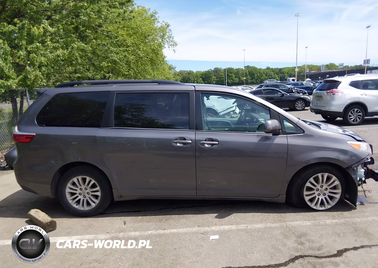 2015 Toyota Sienna Xle 8 Passenger VIN:5TDYK3DCXFS546930 - 12