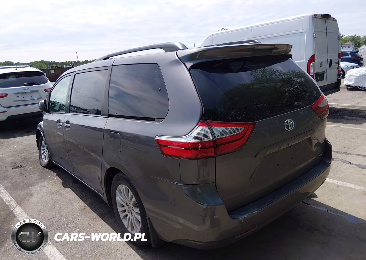 2015 Toyota Sienna Xle 8 Passenger VIN:5TDYK3DCXFS546930 - 3