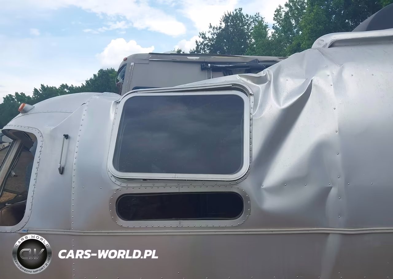 1984 Airstream Sovereign VIN:1STDBAL22EJ502154 - 12
