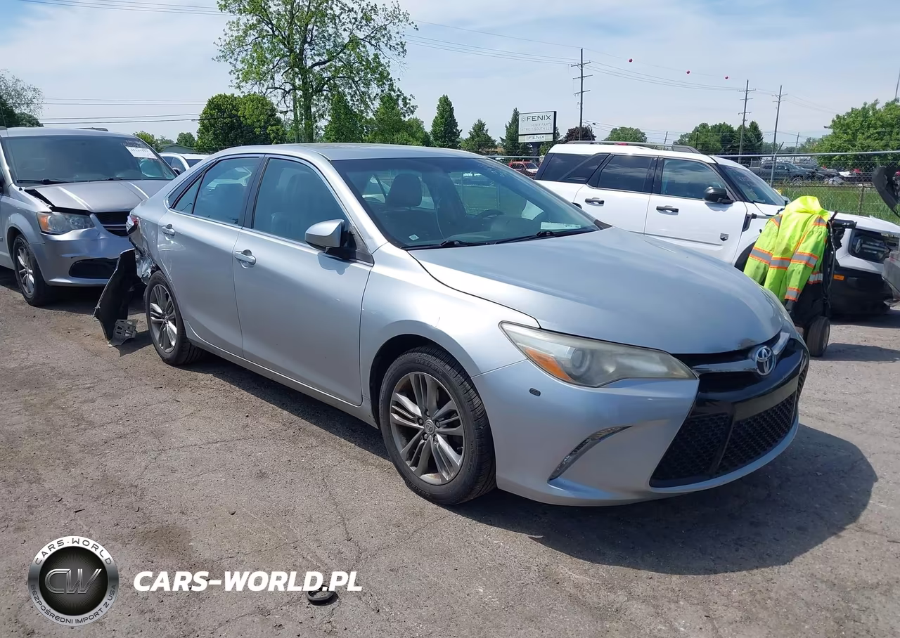 2015 Toyota Camry Se – zdjęcie 1 z 16