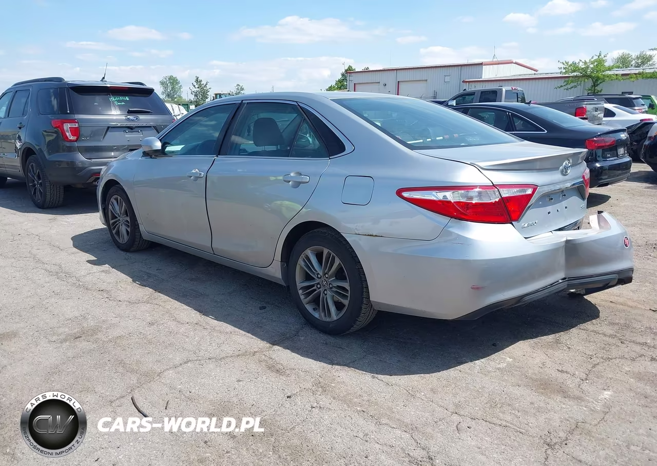 2015 Toyota Camry Se VIN:4T1BF1FK0FU073940 - 3