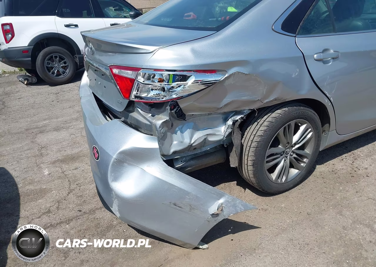 2015 Toyota Camry Se VIN:4T1BF1FK0FU073940 - 6