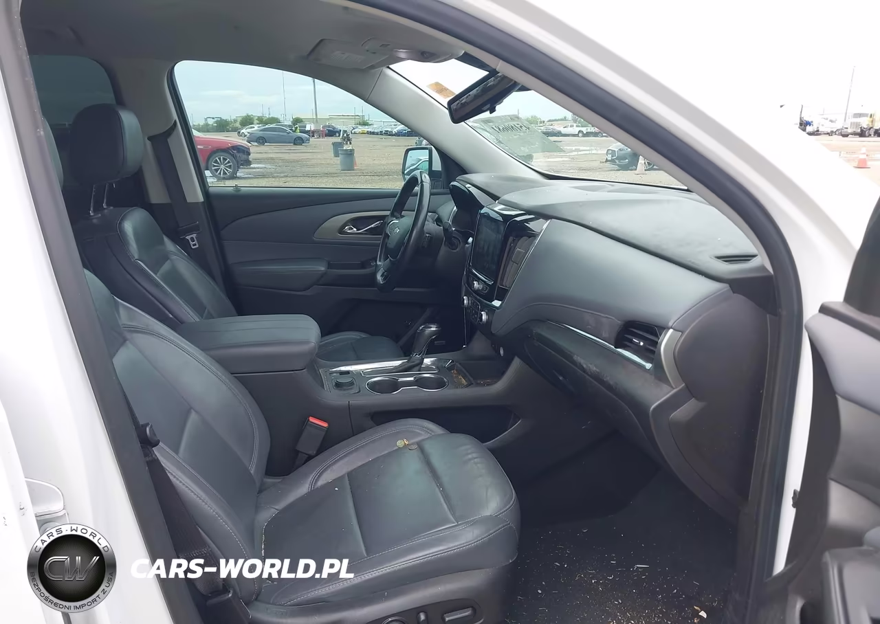 2018 Chevrolet Traverse 3Lt VIN:1GNERHKW7JJ215650 - 5