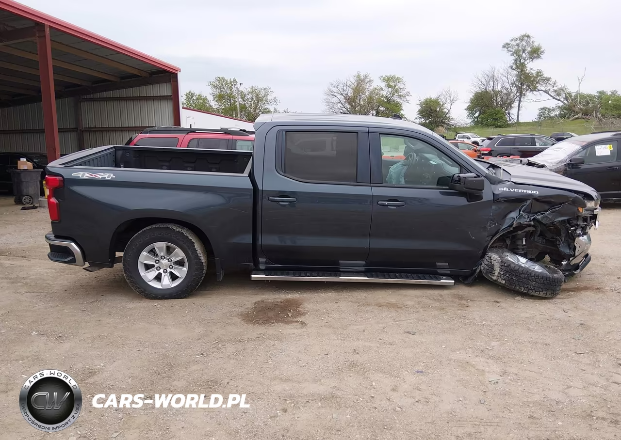 2021 Chevrolet Silverado 1500 VIN:1GCUYDEDXMZ212497 - 14