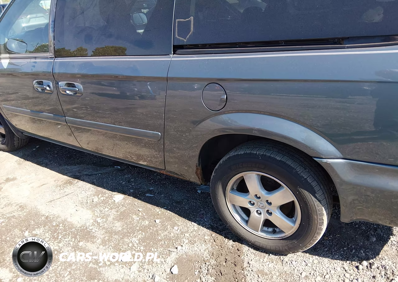 2005 Dodge Grand Caravan Sxt VIN:2D4GP44L05R283554 - 14