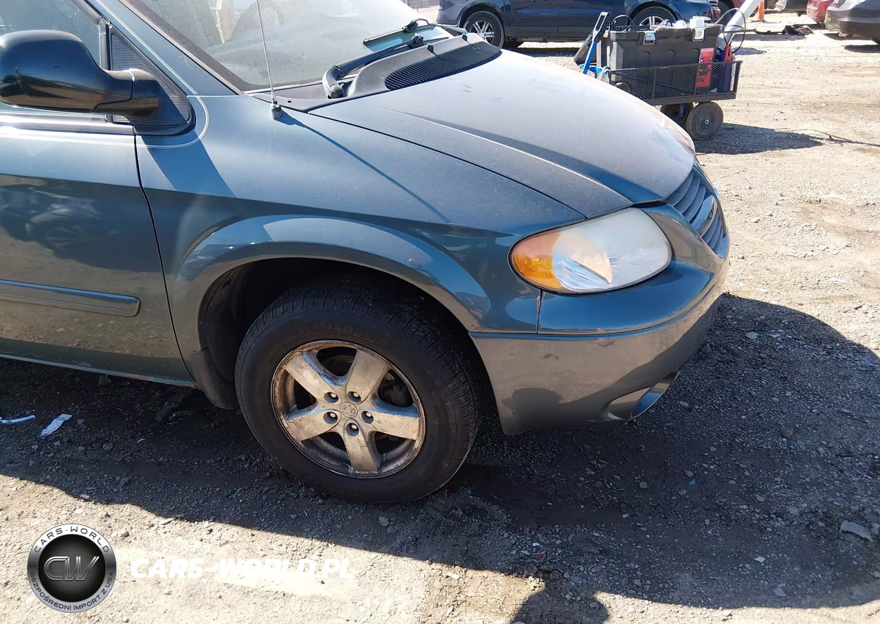 2005 Dodge Grand Caravan Sxt VIN:2D4GP44L05R283554 - 6