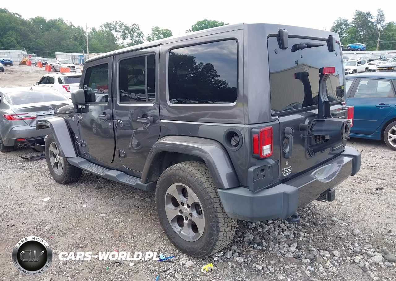 2018 Jeep Wrangler Jk Unlimited Sahara 4X4 VIN:1C4BJWEGXJL832167 - 3