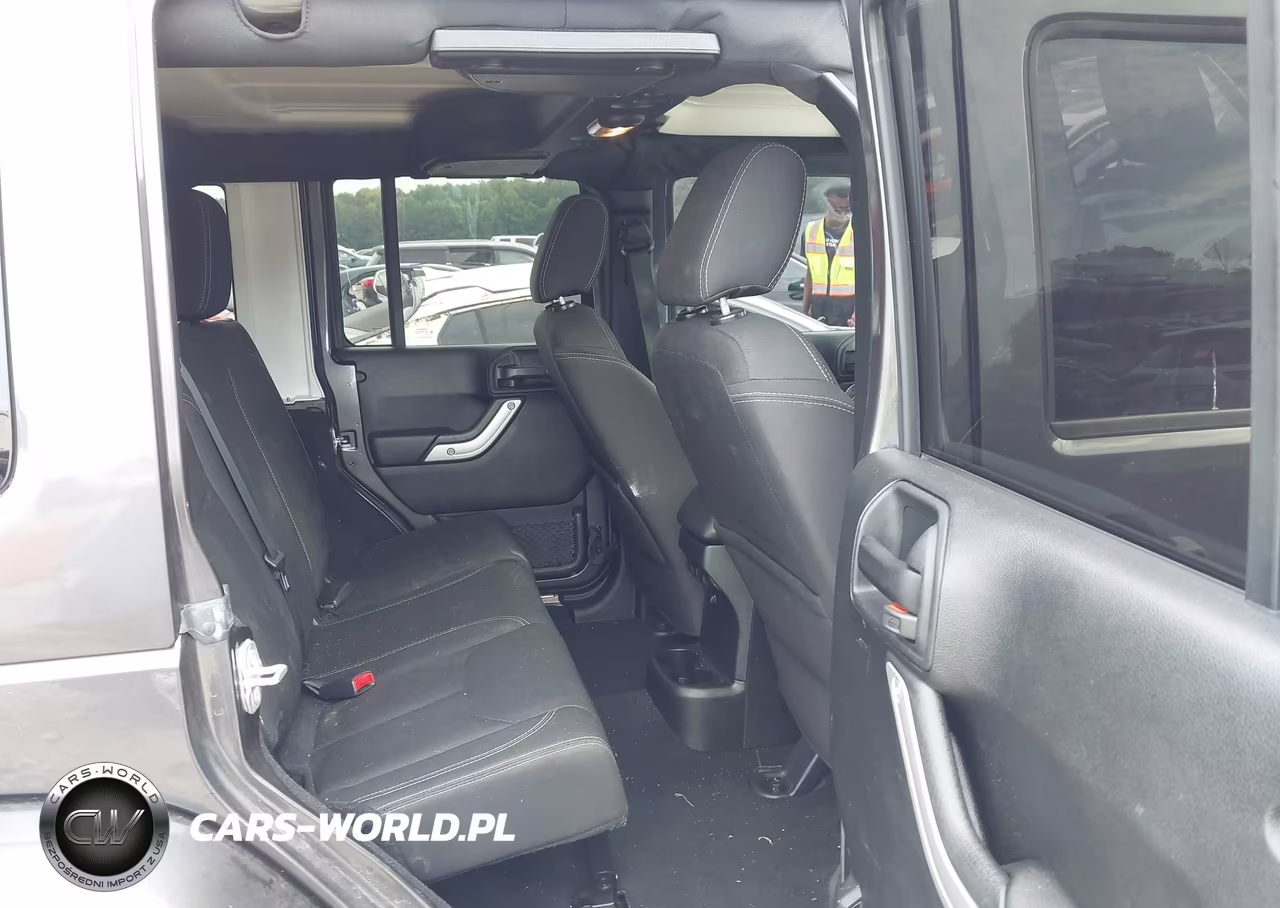 2018 Jeep Wrangler Jk Unlimited Sahara 4X4 VIN:1C4BJWEGXJL832167 - 8
