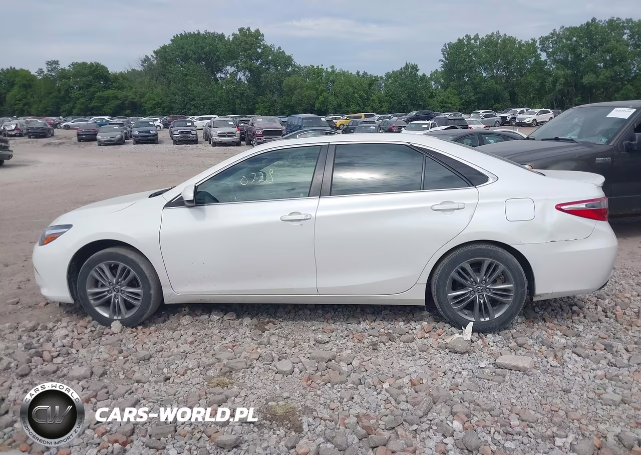 2017 Toyota Camry Se VIN:4T1BF1FK4HU353007 - 14