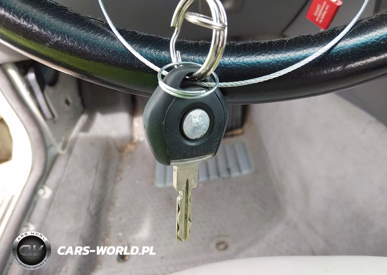 1995 BMW 325 Ic Automatic VIN:WBABJ6329SJD41626 - 11