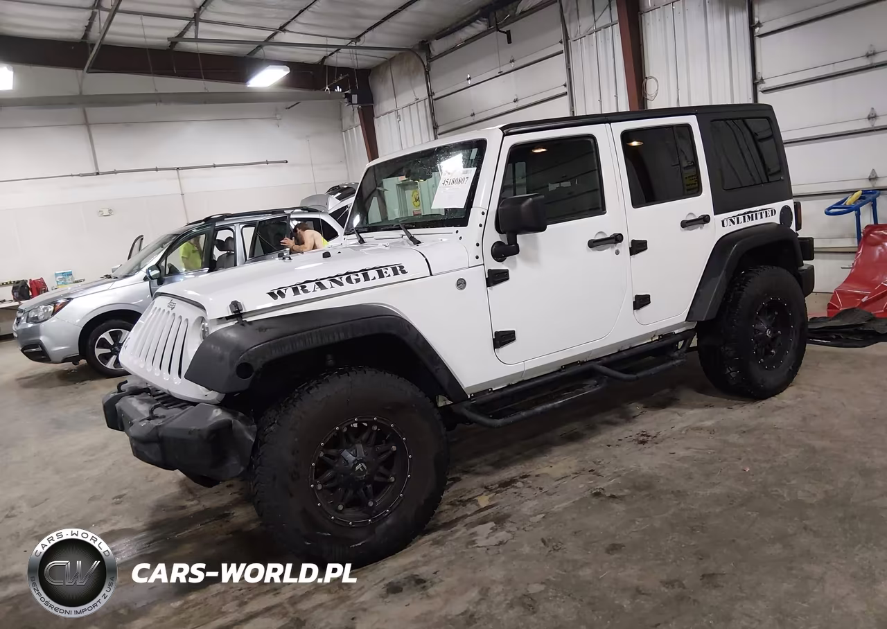 2014 Jeep Wrangler Unlimited Sport VIN:1C4BJWDG2EL170995 - 2