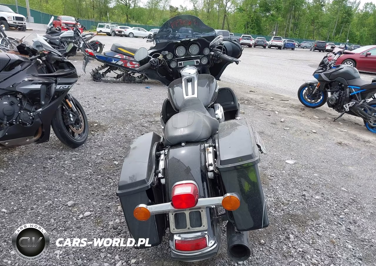 2013 Harley-Davidson Flhtk Electra Glide Ultra Ltd VIN:1HD1KEM14DB690424 - 6