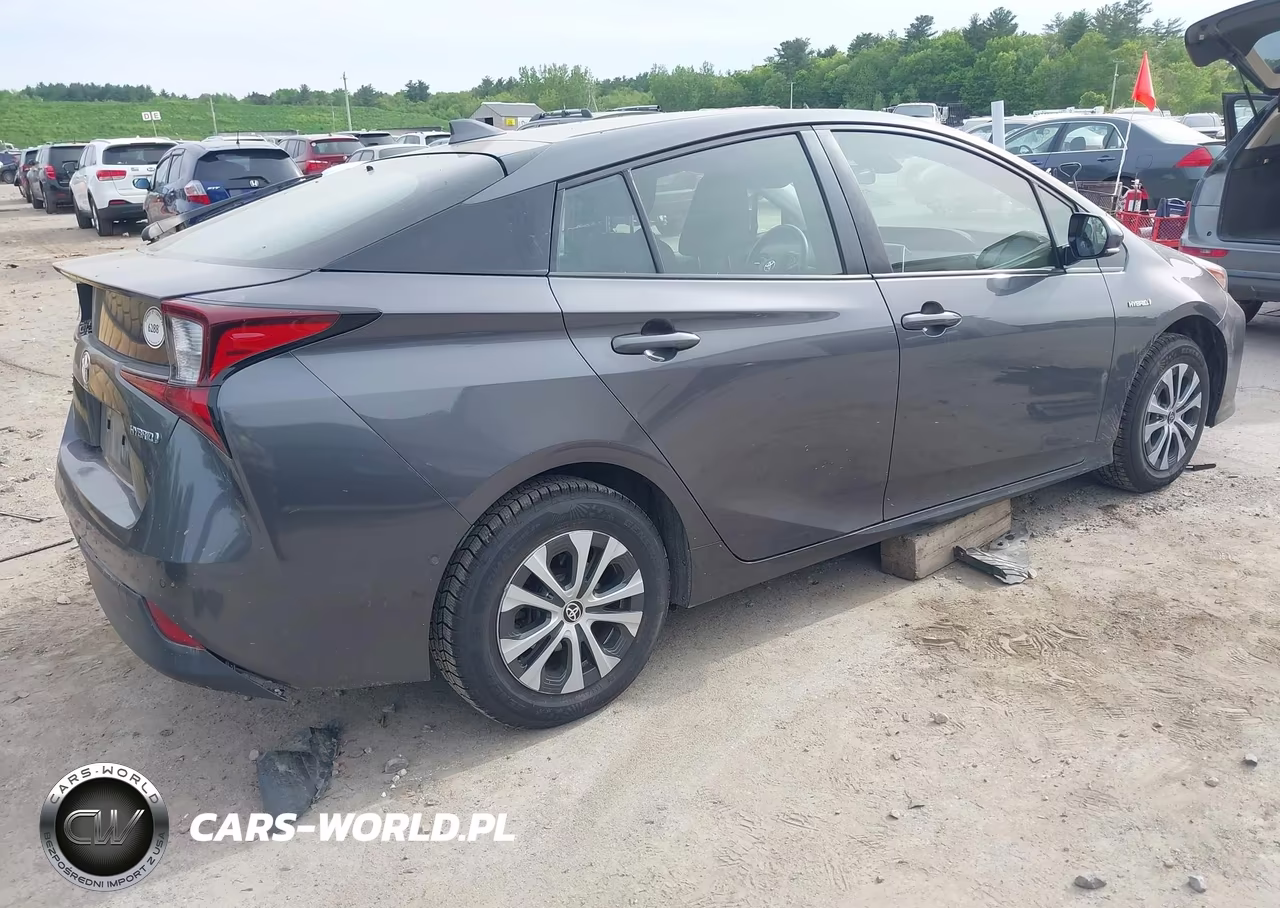 2019 Toyota Prius Le VIN:JTDL9RFU9K3009346 - 4
