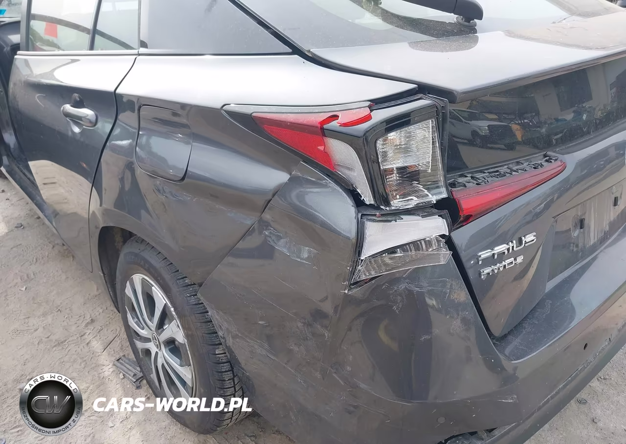 2019 Toyota Prius Le VIN:JTDL9RFU9K3009346 - 6