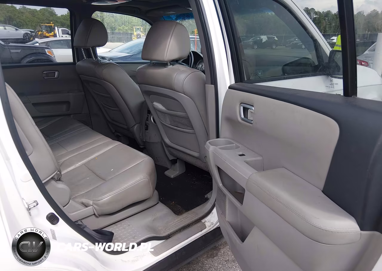 2010 Honda Pilot Ex-L VIN:5FNYF3H53AB011225 - 8