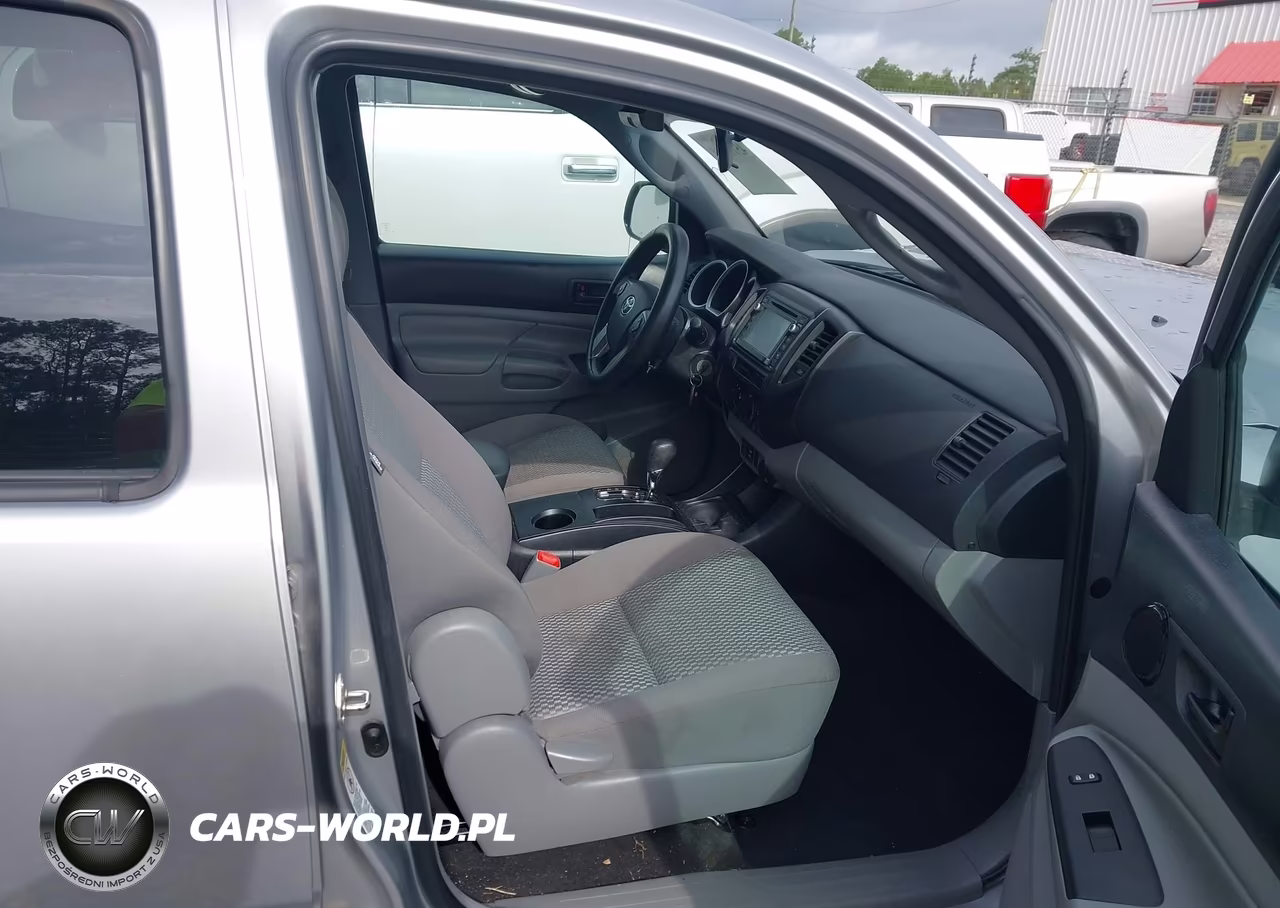 2015 Toyota Tacoma VIN:5TFJX4CN1FX053742 - 5