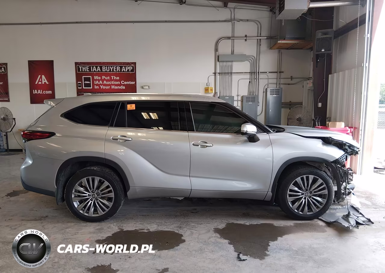 2021 Toyota Highlander Platinum VIN:5TDFZRBH8MS149542 - 13