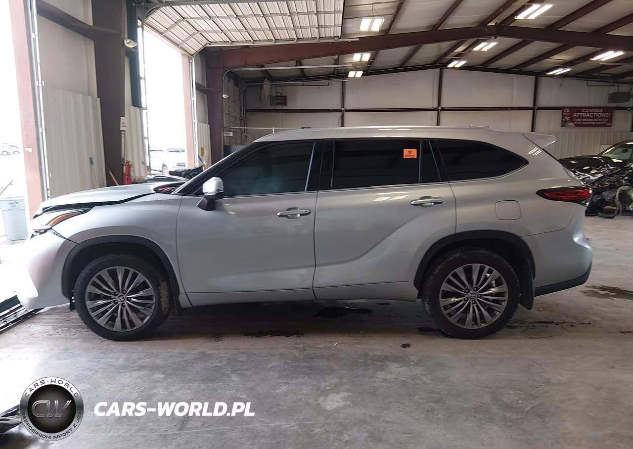 2021 Toyota Highlander Platinum VIN:5TDFZRBH8MS149542 - 14