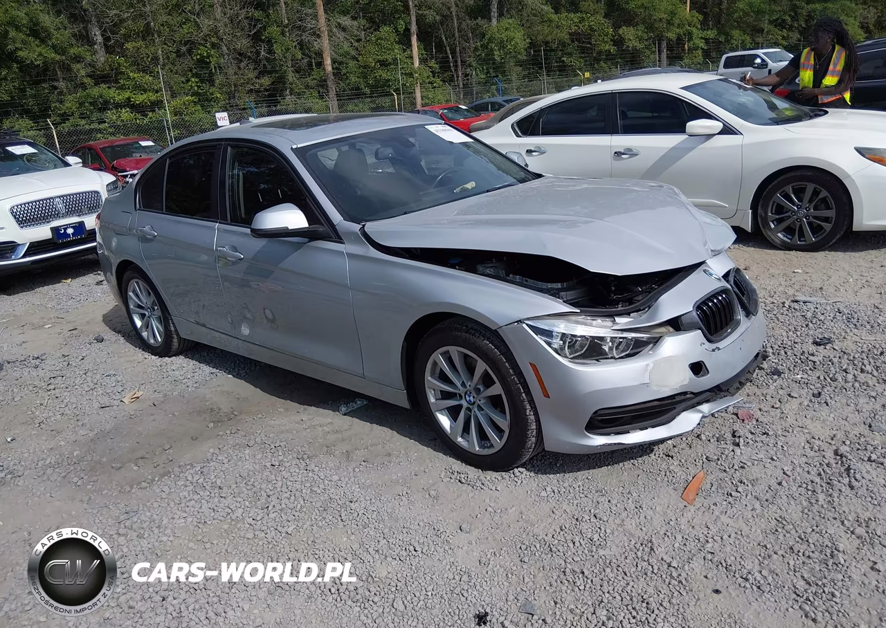 2018 BMW 320I xDrive – zdjęcie 1 z 17
