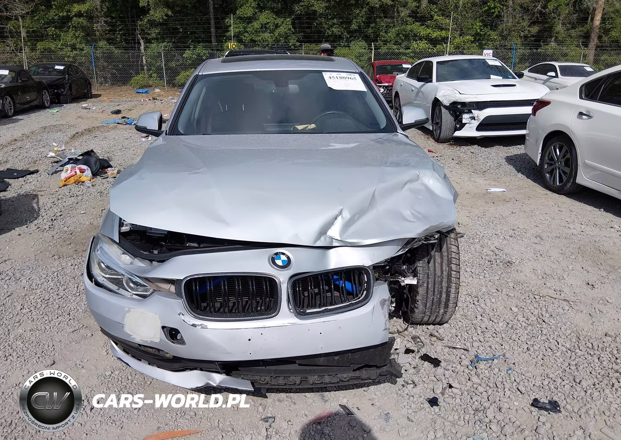 2018 BMW 320I xDrive VIN:WBA8E5G54JNU47502 - 13