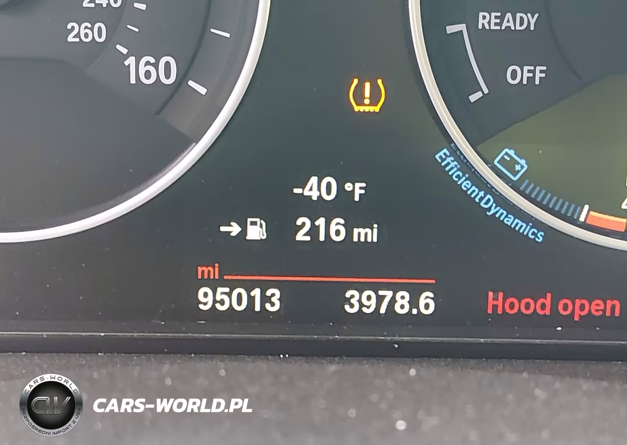 2018 BMW 320I xDrive VIN:WBA8E5G54JNU47502 - 16