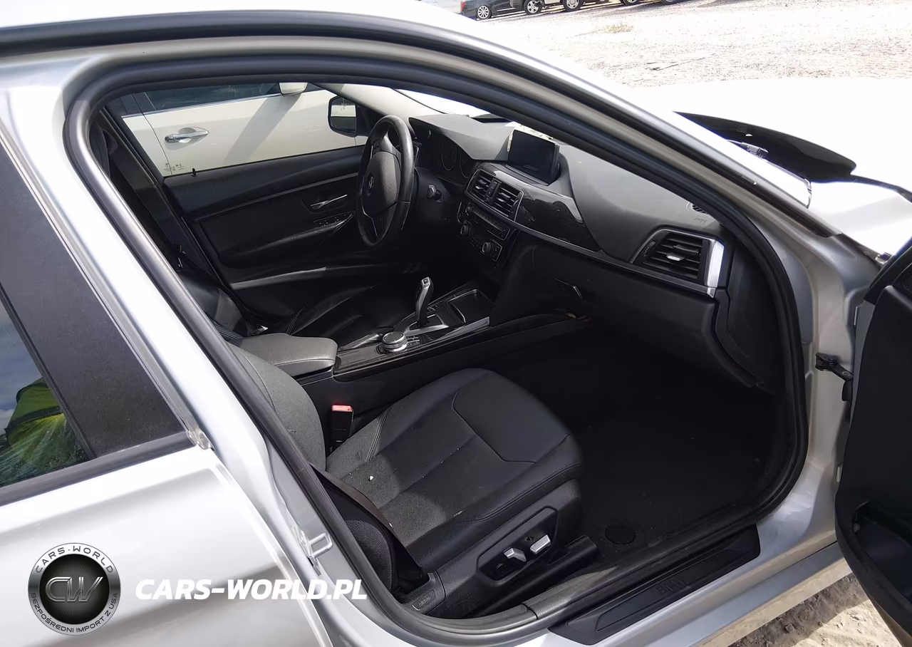 2018 BMW 320I xDrive VIN:WBA8E5G54JNU47502 - 5