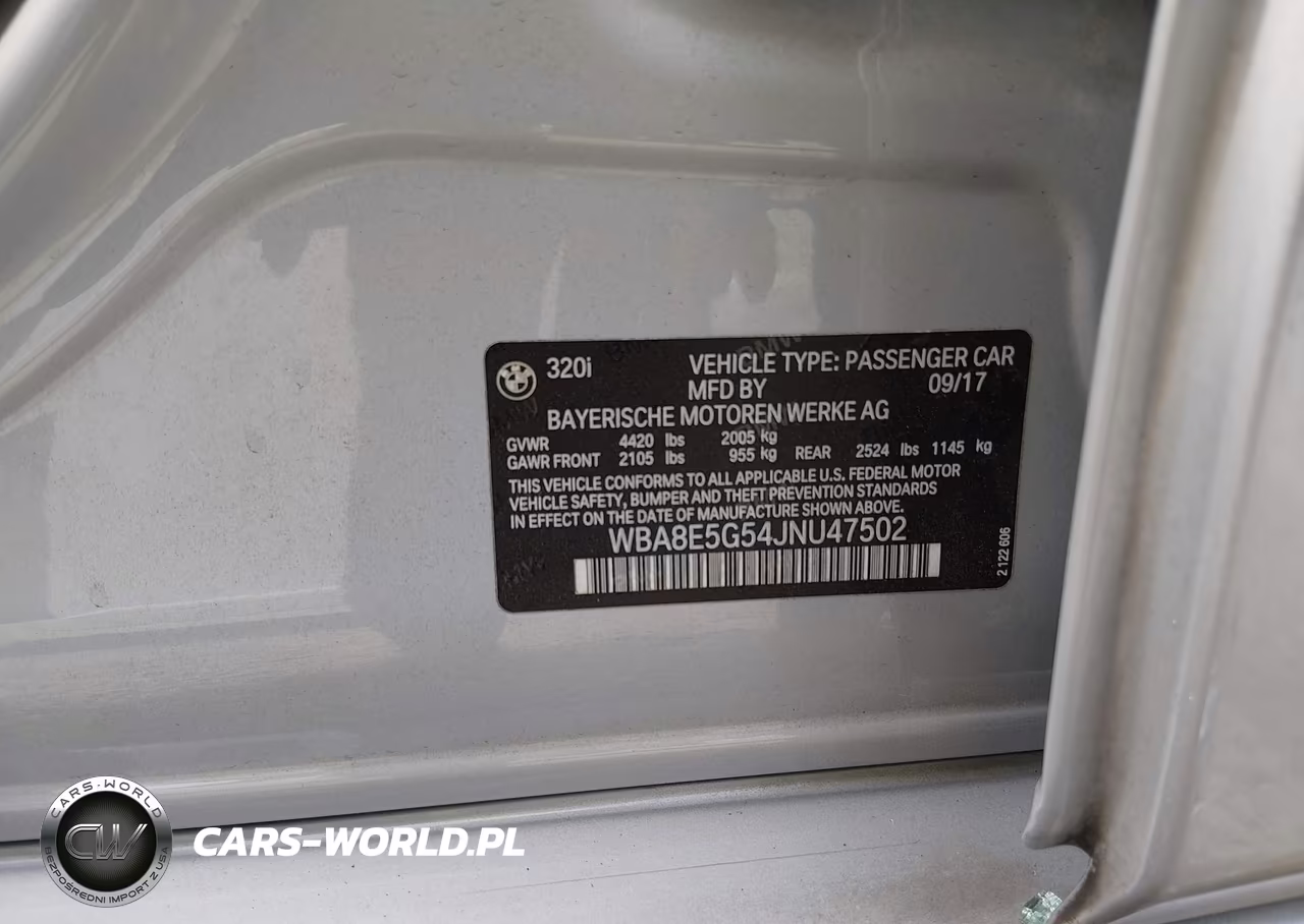 2018 BMW 320I xDrive VIN:WBA8E5G54JNU47502 - 9
