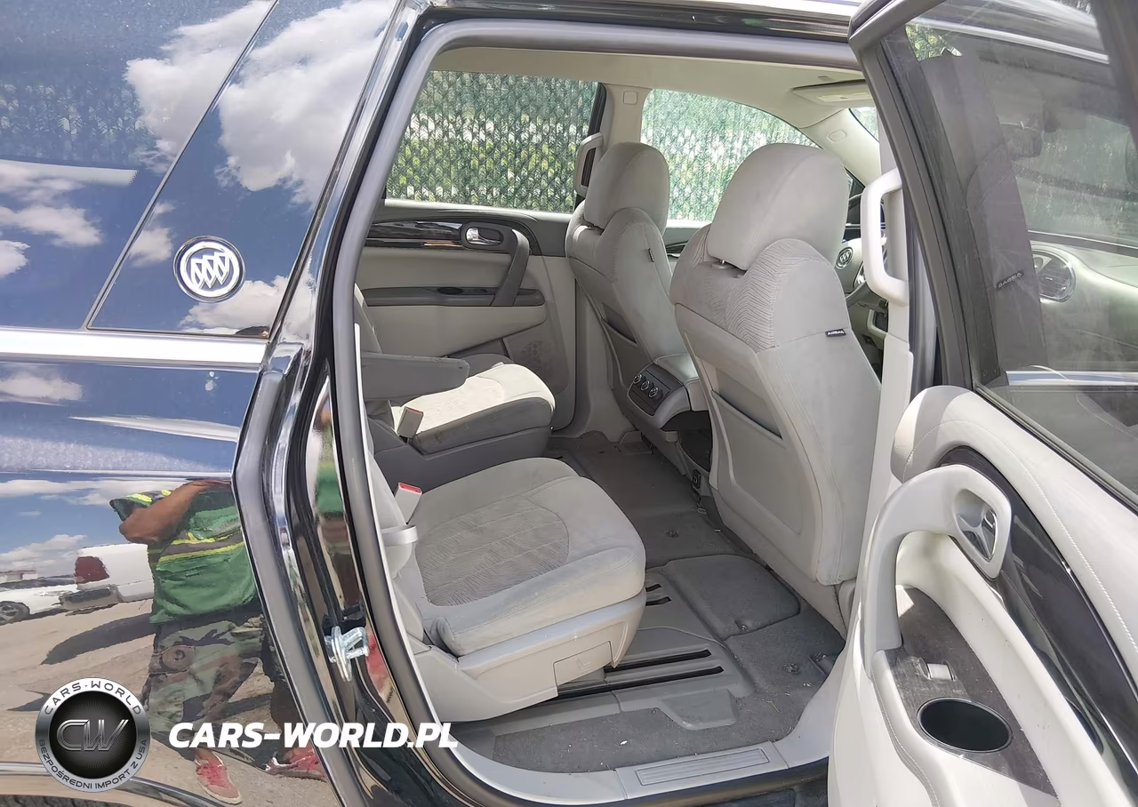 2017 Buick Enclave Convenience VIN:5GAKRAKDXHJ111909 - 8