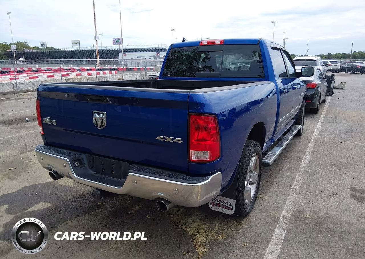 2015 Ram 1500 Big Horn VIN:1C6RR7TT2FS621966 - 4