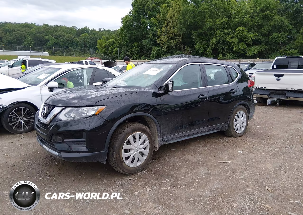2017 Nissan Rogue S VIN:5N1AT2MV2HC817067 - 2