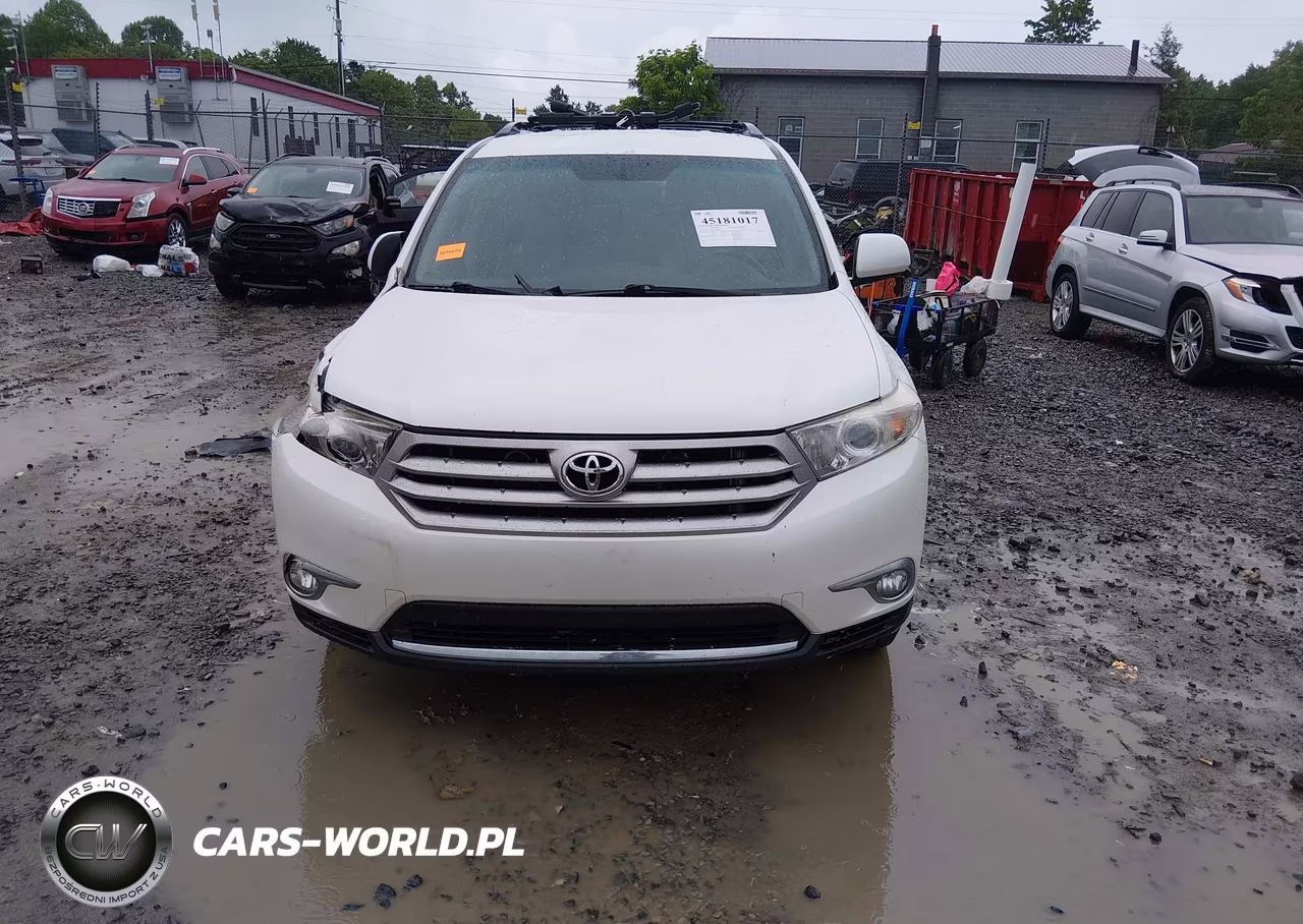 2012 Toyota Highlander Base V6 VIN:5TDBK3EH0CS095275 - 12