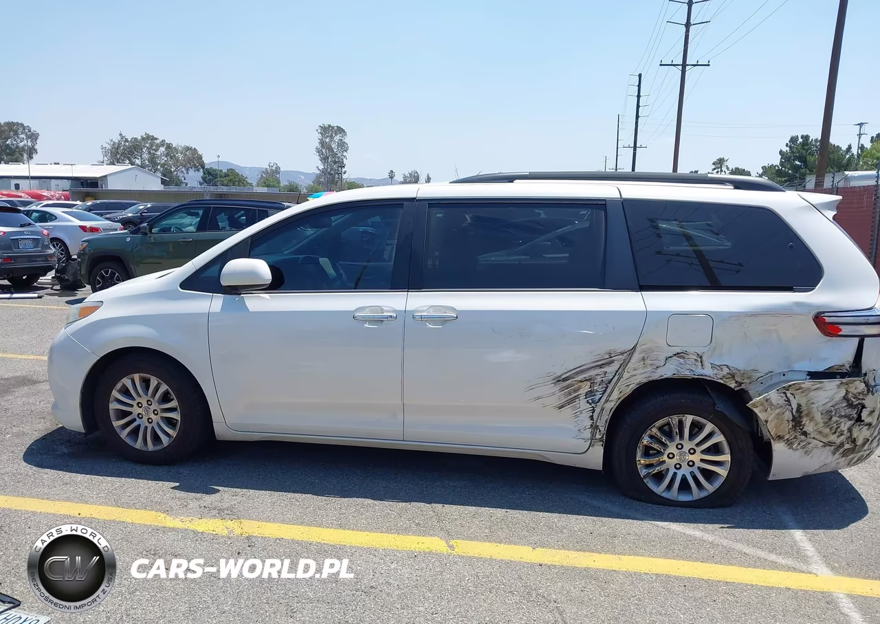 2017 Toyota Sienna Xle 8 Passenger VIN:5TDYZ3DC9HS871244 - 14