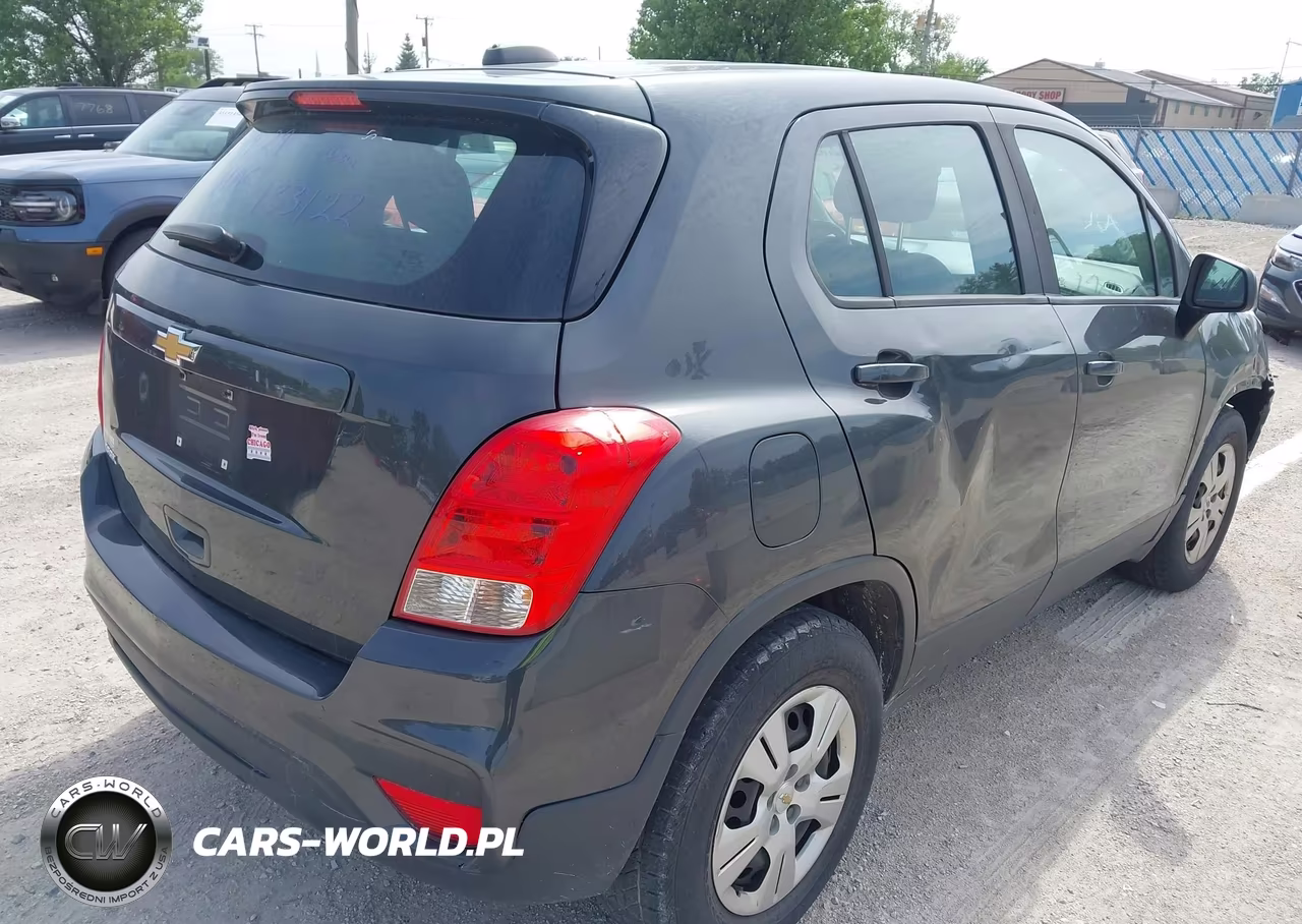 2019 Chevrolet Trax Ls VIN:3GNCJKSB6KL133122 - 4