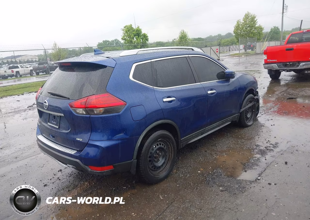 2017 Nissan Rogue S VIN:JN8AT2MV5HW006032 - 4