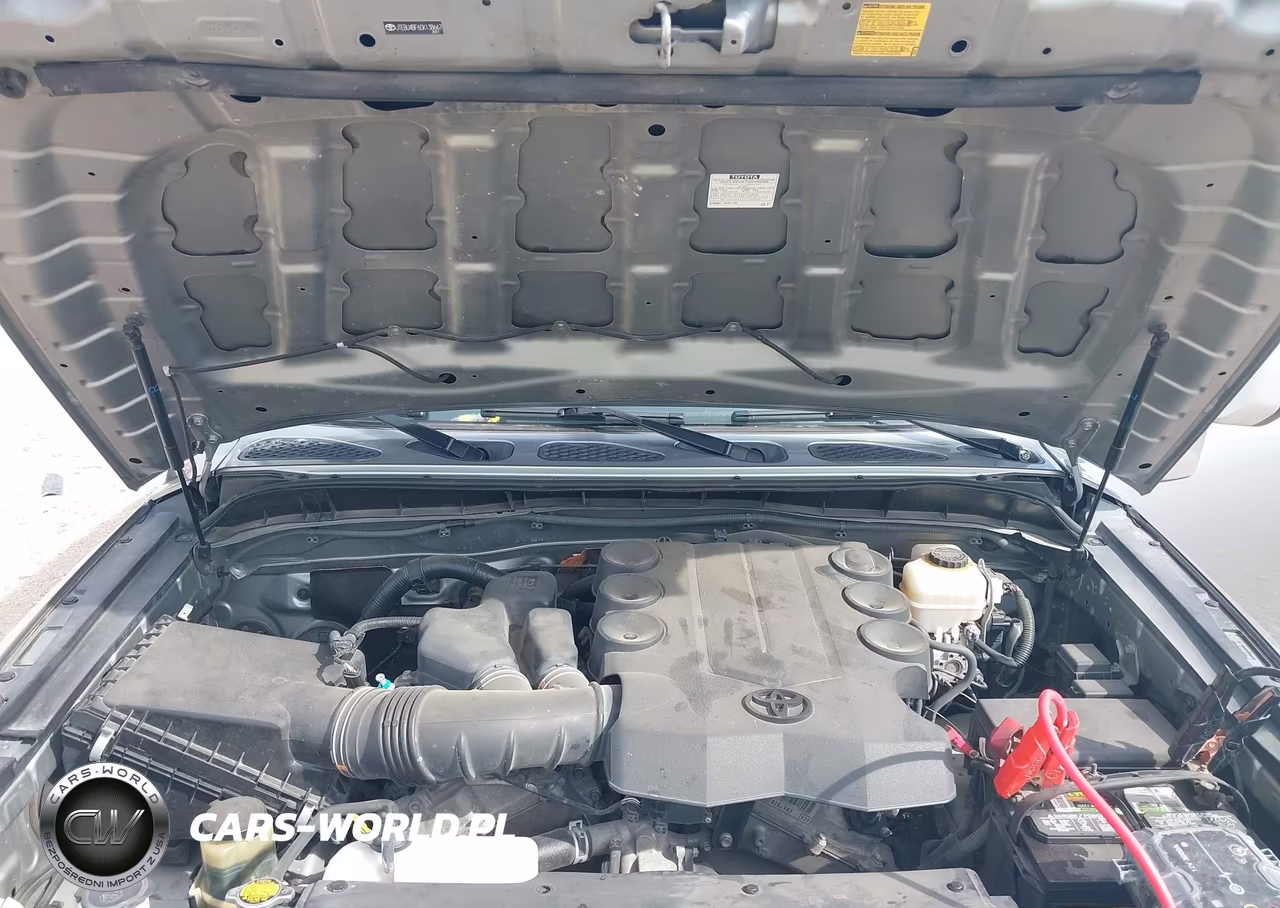 2012 Toyota Fj Cruiser VIN:JTEBU4BF6CK138667 - 10