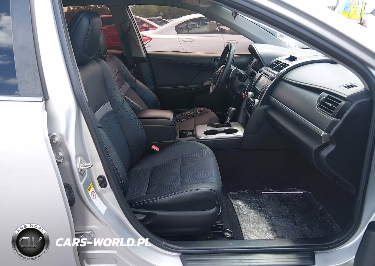 2014 Toyota Camry Se VIN:4T1BF1FK0EU828373 - 5