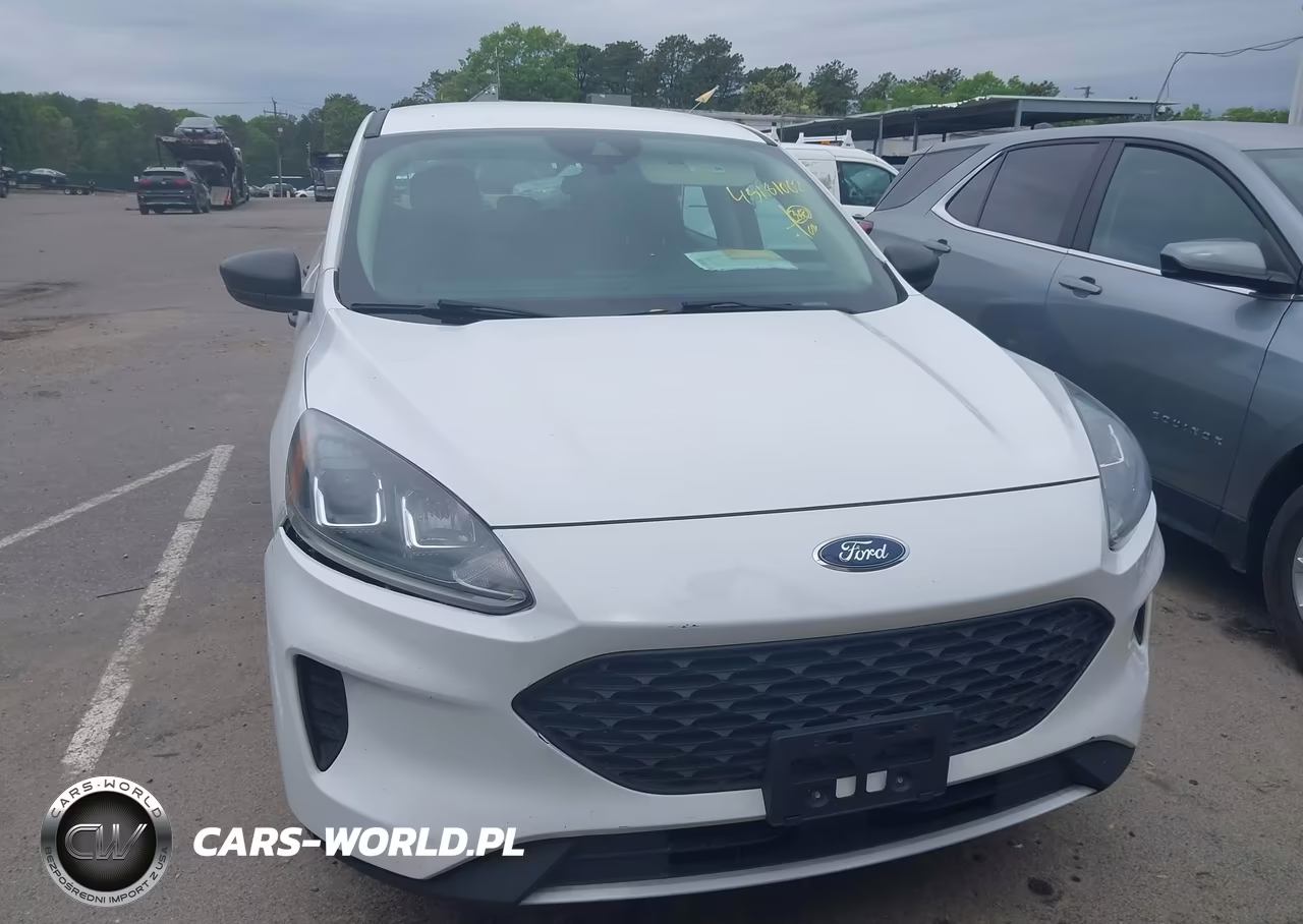 2020 Ford Escape S VIN:1FMCU9F66LUC63121 - 12