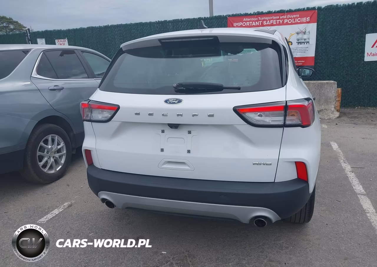2020 Ford Escape S VIN:1FMCU9F66LUC63121 - 16