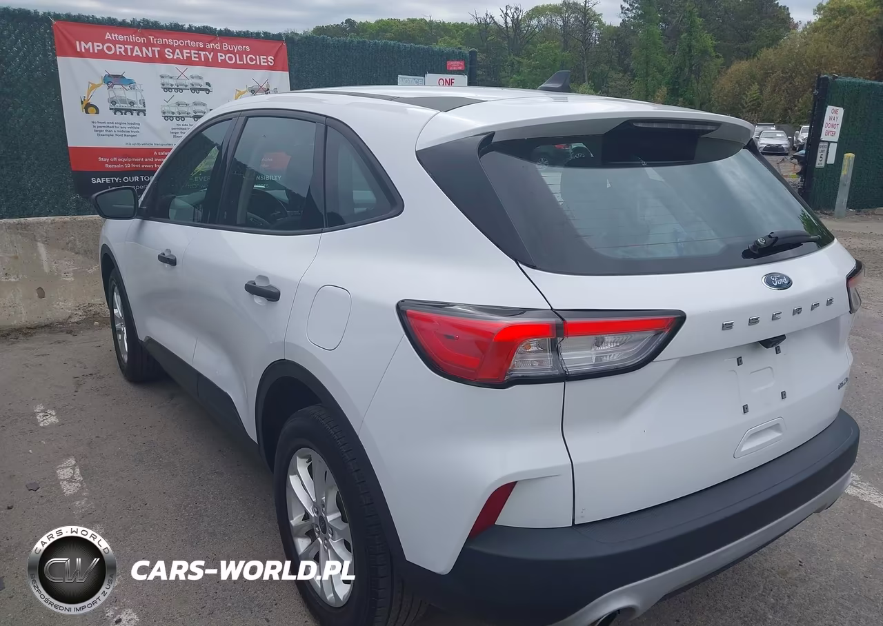 2020 Ford Escape S VIN:1FMCU9F66LUC63121 - 3