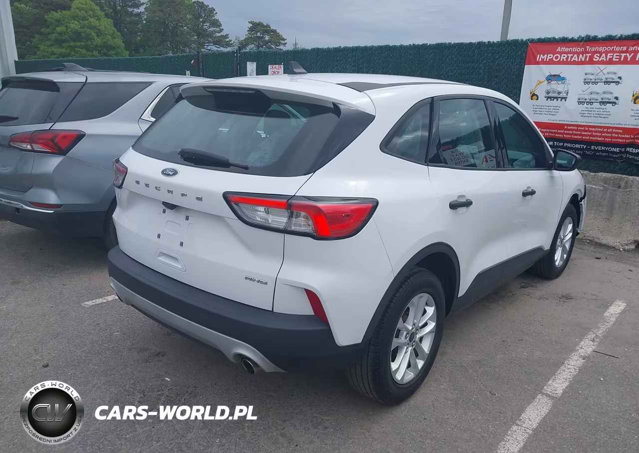 2020 Ford Escape S VIN:1FMCU9F66LUC63121 - 4