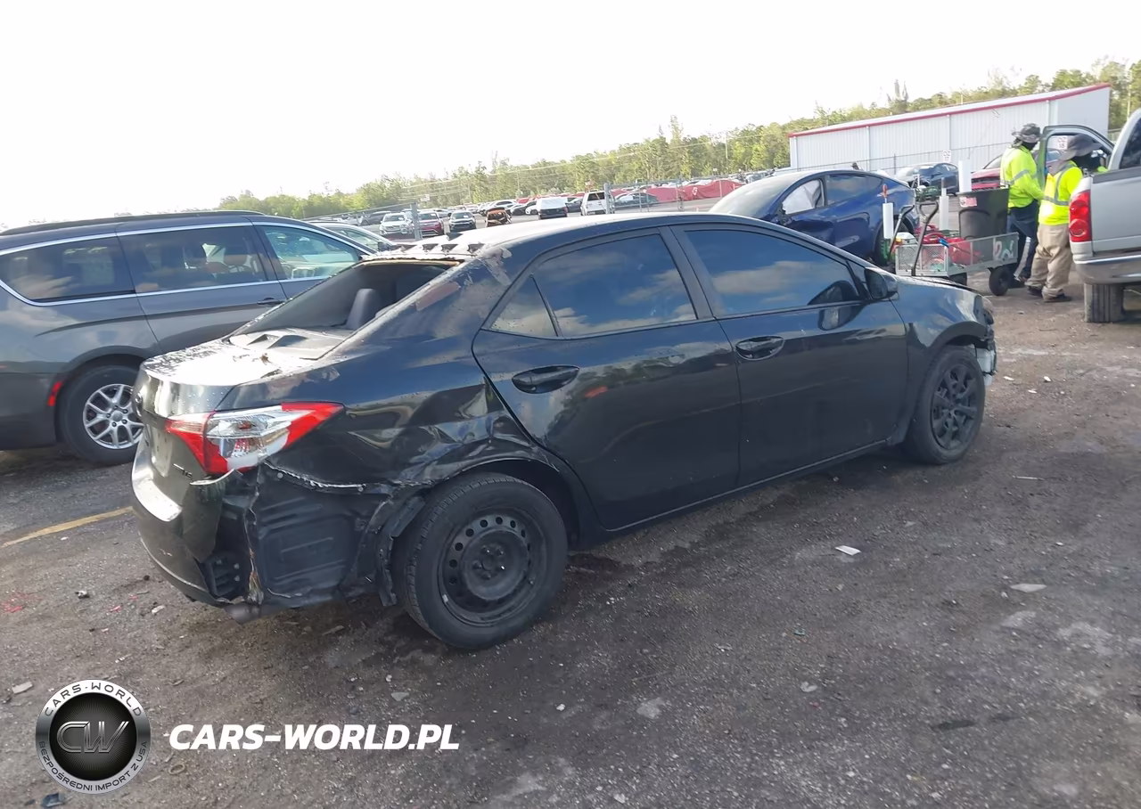 2019 Toyota Corolla Le VIN:2T1BURHE2KC201263 - 4